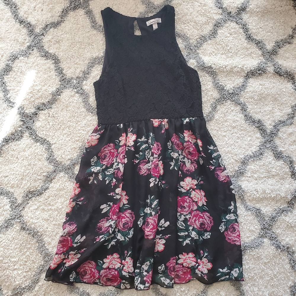 Black Lace and Floral Print Junior's Dress